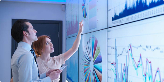 coworkers mapping out presentation 